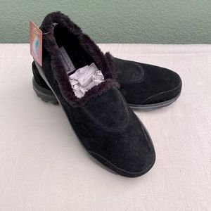 Skechers casual slip-on walking shoes